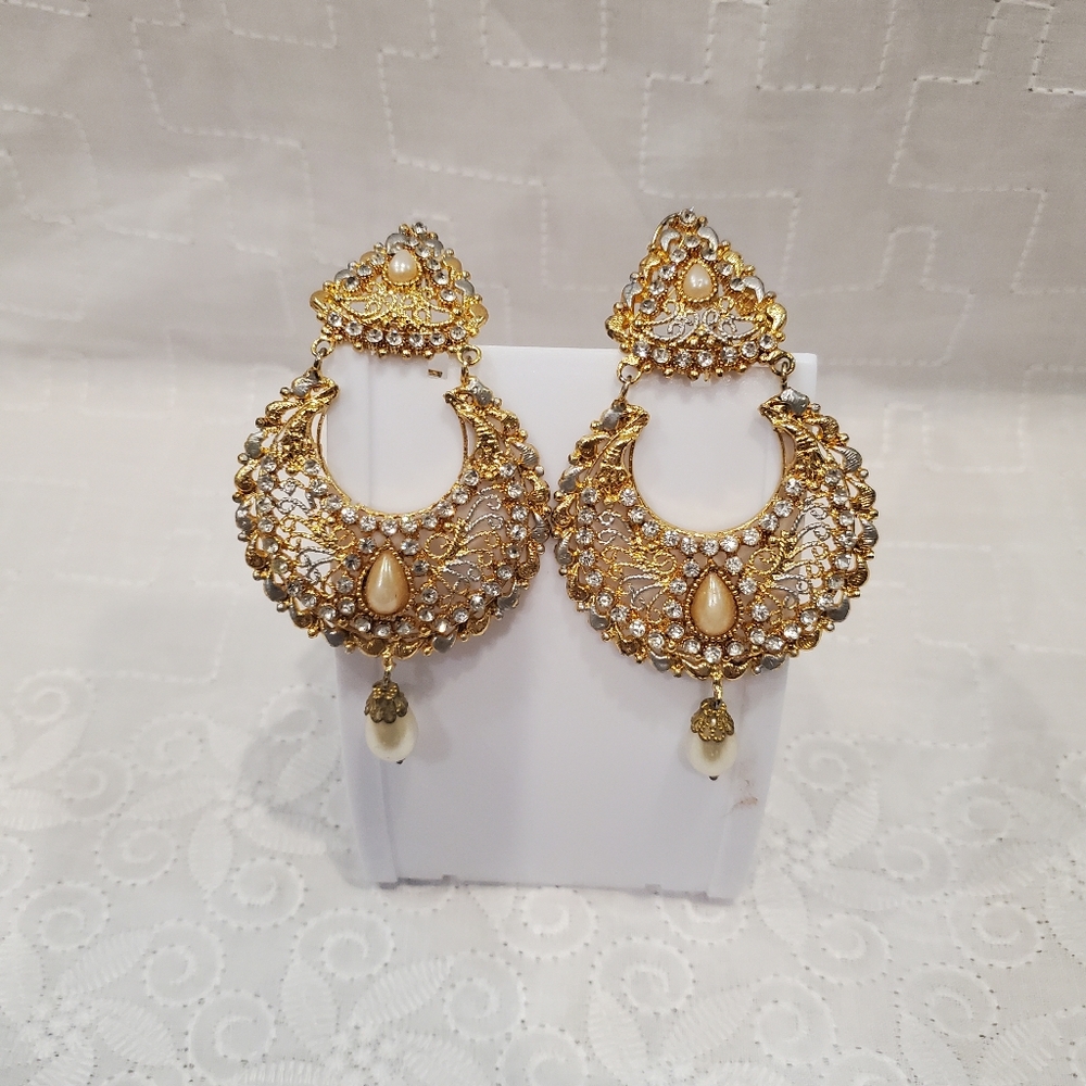 Pakistani jewelry